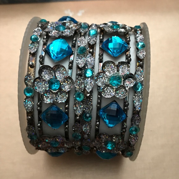 Bangles - Picture 2 of 3